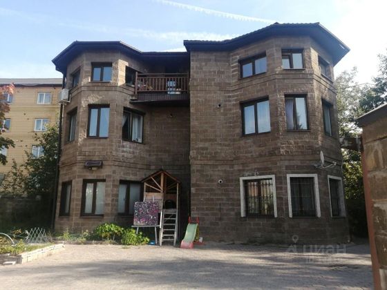 Продажа многокомнатной квартиры 178 м², 1/3 этаж