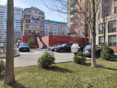 225 м², 6-комн. квартира, 2/3 этаж