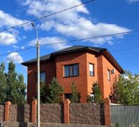 285 м², дом, с участком 10 соток