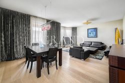 250 м², 6-комн. квартира, 4/17 этаж