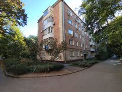 61 м², 4-комн. квартира, 1/5 этаж