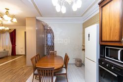 294 м², дом, с участком 9,6 сотки