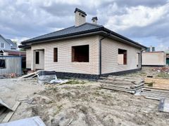 184 м², дом, с участком 10 соток