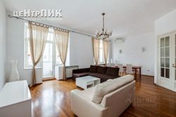 200 м², 6-комн. квартира, 4/8 этаж