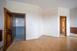 228 м², 6-комн. квартира, 1/3 этаж