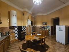 171 м², 4-комн. квартира, 2/5 этаж