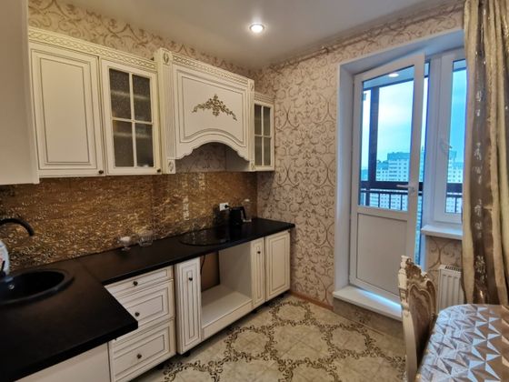 Аренда 1-комнатной квартиры 38 м², 16/17 этаж