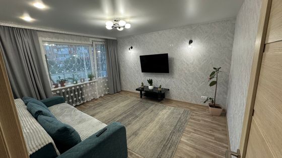 Продажа 3-комнатной квартиры 63,9 м², 2/5 этаж