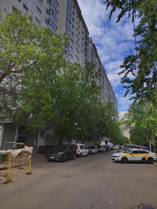 Продажа 2-комнатной квартиры 54 м², 1/17 этаж