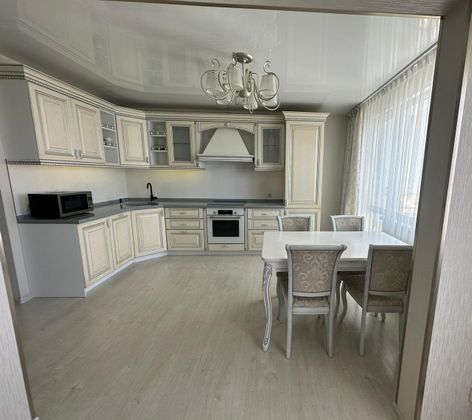 Продажа 3-комнатной квартиры 85 м², 11/17 этаж