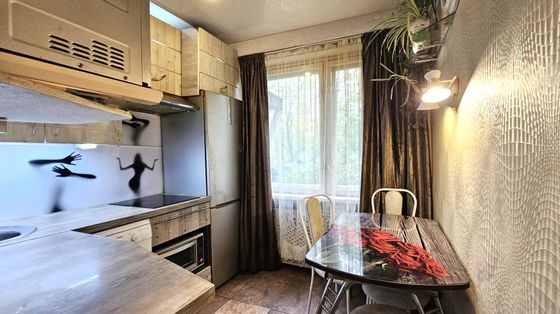 Продажа 3-комнатной квартиры 57,9 м², 1/9 этаж