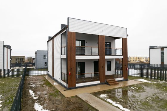 Продажа дома, 196 м², с участком 7 соток