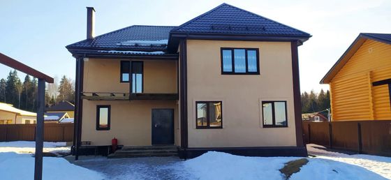 Продажа дома, 220 м², с участком 10 соток