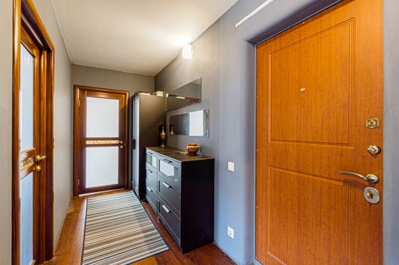 Продажа 2-комнатной квартиры 50 м², 2/9 этаж