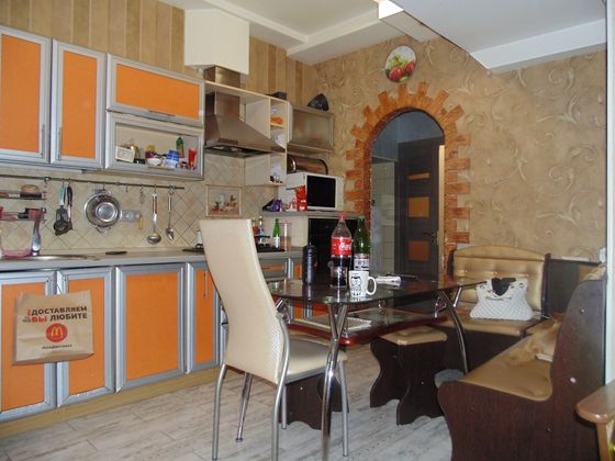 Продажа 2-комнатной квартиры 75,8 м², 1/4 этаж