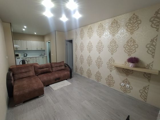 Продажа 2-комнатной квартиры 37,9 м², 2/18 этаж