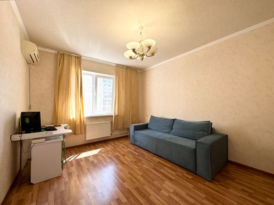 Продажа 2-комнатной квартиры 60 м², 2/5 этаж