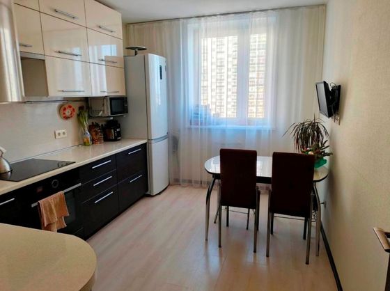 Продажа 2-комнатной квартиры 59 м², 13/26 этаж