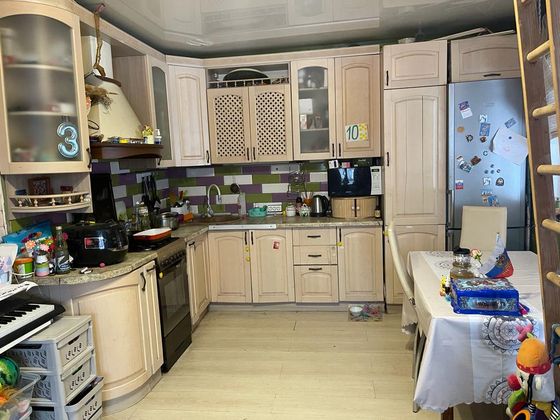 Продажа дома, 90 м², с участком 13 соток