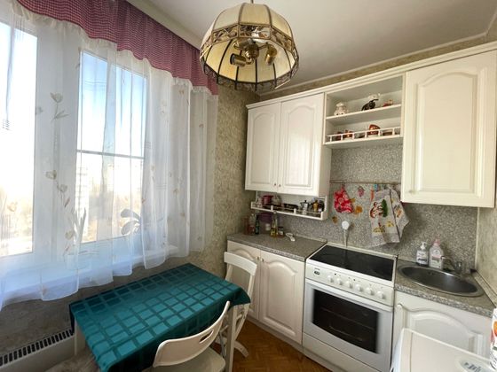 Продажа 3-комнатной квартиры 65 м², 10/12 этаж