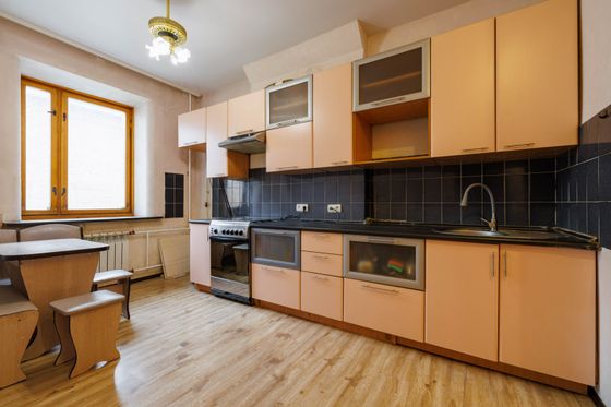 Продажа 2-комнатной квартиры 63,8 м², 2/2 этаж