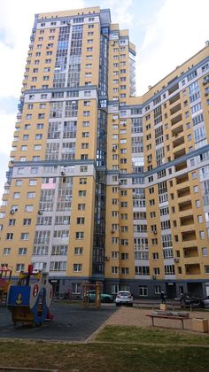 Продажа 3-комнатной квартиры 93 м², 19/25 этаж