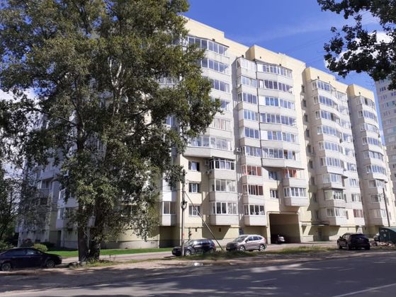 Продажа 1-комнатной квартиры 61,8 м², 2/9 этаж