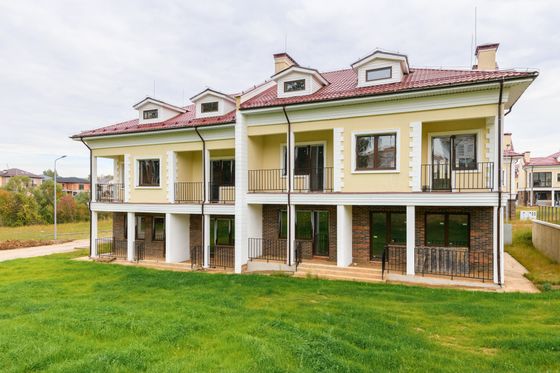 Продажа дома, 135 м², с участком 1 сотка