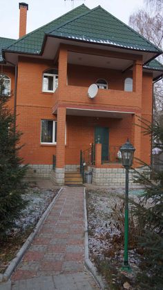 Аренда дома, 260 м², с участком 6 соток