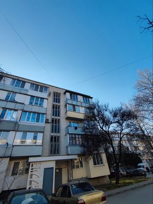 Продажа 2-комнатной квартиры 60 м², 1/5 этаж