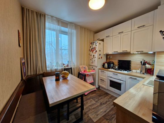 Продажа 2-комнатной квартиры 55 м², 4/4 этаж