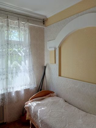 Продажа 3-комнатной квартиры 48 м², 3/5 этаж