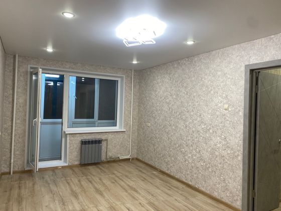 Продажа 2-комнатной квартиры 42 м², 8/9 этаж