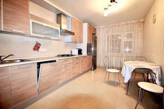 Продажа 2-комнатной квартиры 73,2 м², 2/10 этаж