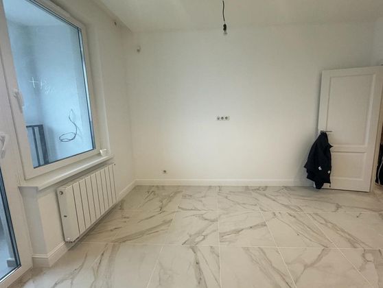 Продажа 2-комнатной квартиры 69 м², 2/27 этаж