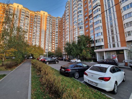 Продажа 2-комнатной квартиры 60,3 м², 13/17 этаж