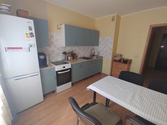 Продажа 2-комнатной квартиры 61 м², 3/9 этаж