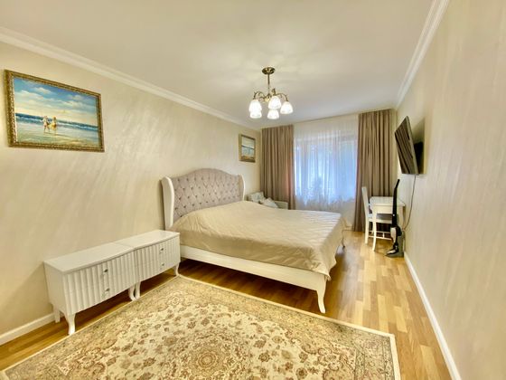 Продажа 2-комнатной квартиры 54 м², 2/5 этаж