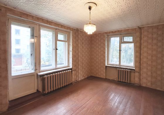 Продажа 2-комнатной квартиры 42 м², 2/5 этаж