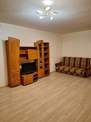 Аренда 2-комнатной квартиры 60 м², 1/9 этаж