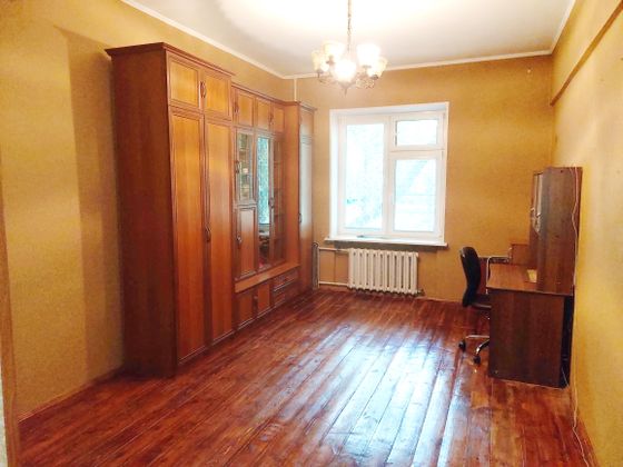 Продажа 2-комнатной квартиры 56 м², 1/5 этаж