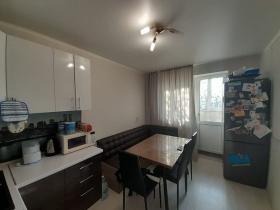 Продажа 1-комнатной квартиры 37 м², 1/5 этаж