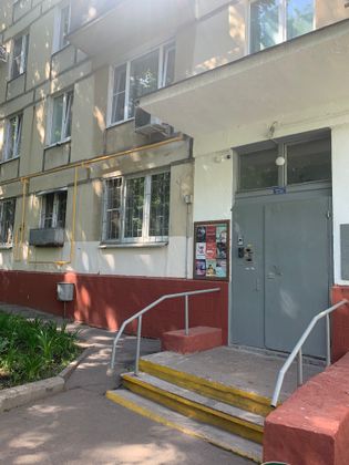 Продажа 2-комнатной квартиры 38 м², 9/9 этаж