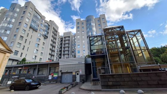 Продажа 4-комнатной квартиры 134 м², 8/10 этаж