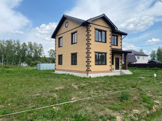 Продажа дома, 180 м², с участком 11,1 сотки