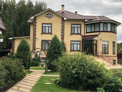 Продажа 4-комнатной квартиры 393 м², 1/2 этаж