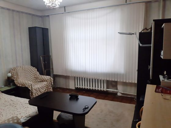 Продажа 2-комнатной квартиры 57 м², 1/5 этаж