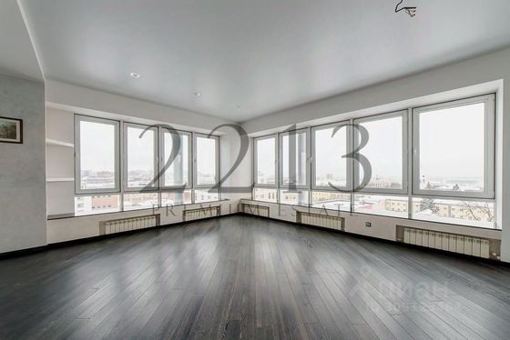 Продажа 4-комнатной квартиры 180 м², 8/9 этаж