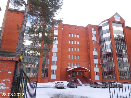 Продажа 4-комнатной квартиры 176,7 м², 1/8 этаж