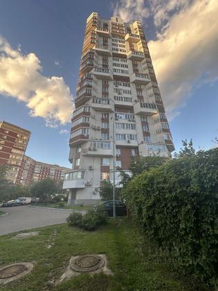 Продажа 4-комнатной квартиры 125 м², 5/23 этаж